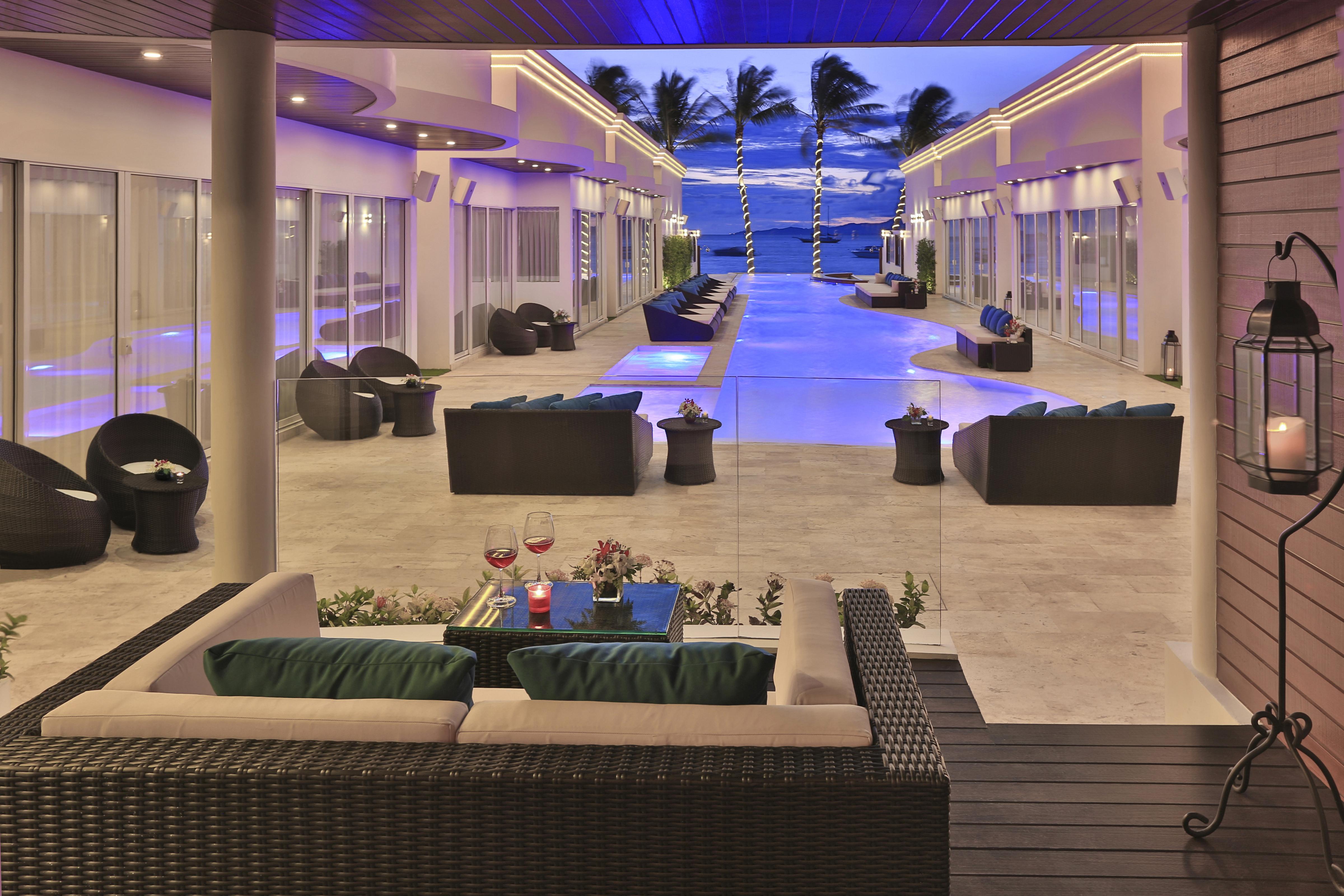 The Privilege Hotel Ezra Beach Club Bangrak Kültér fotó