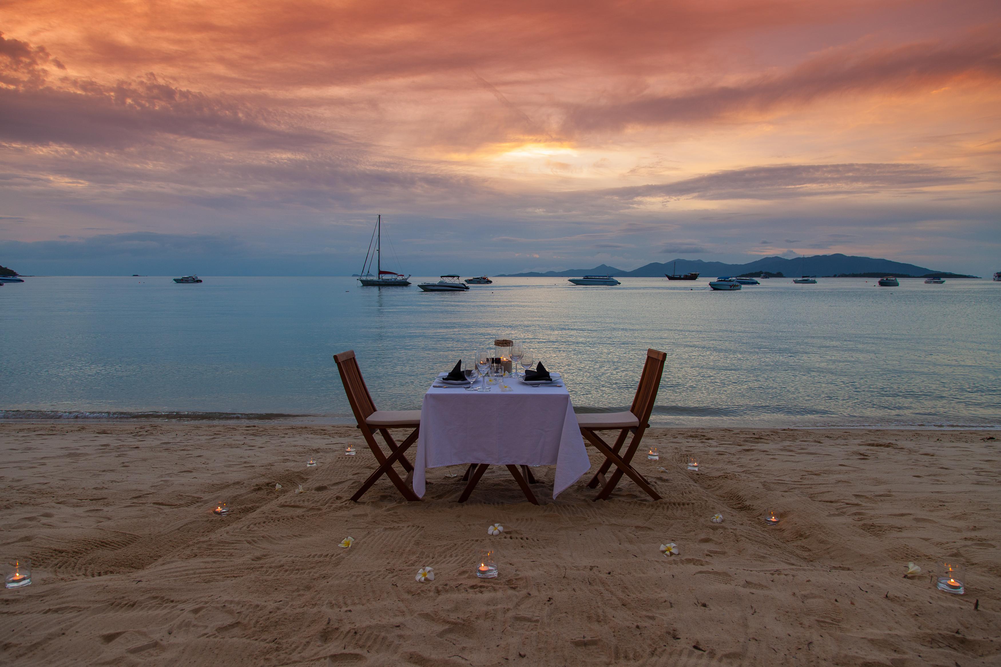 The Privilege Hotel Ezra Beach Club Bangrak Kültér fotó